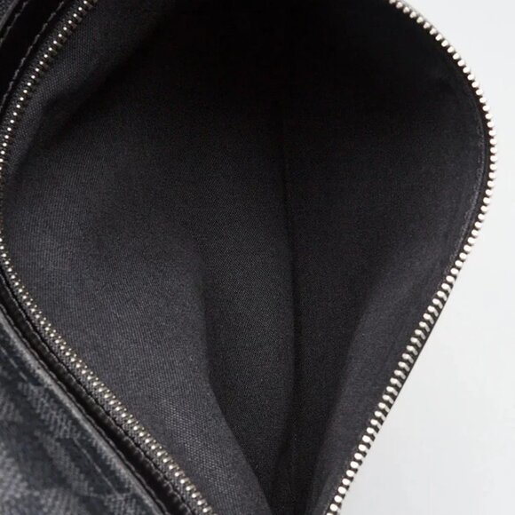 Louis Vuitton Damier Graphite Canvas Daniel MM Messenger Bag - Picture 9 of 11